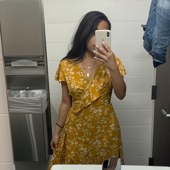 Dress - Picture 2 of 2